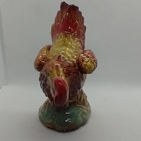 Chicken Ceramic Figurine Decor New Pecking Pose NEW - Picture 2 of 6